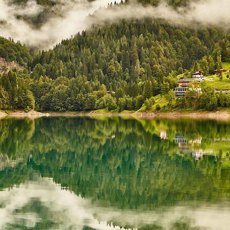 Maanja Lake Front Suite Lateis Kültér fotó