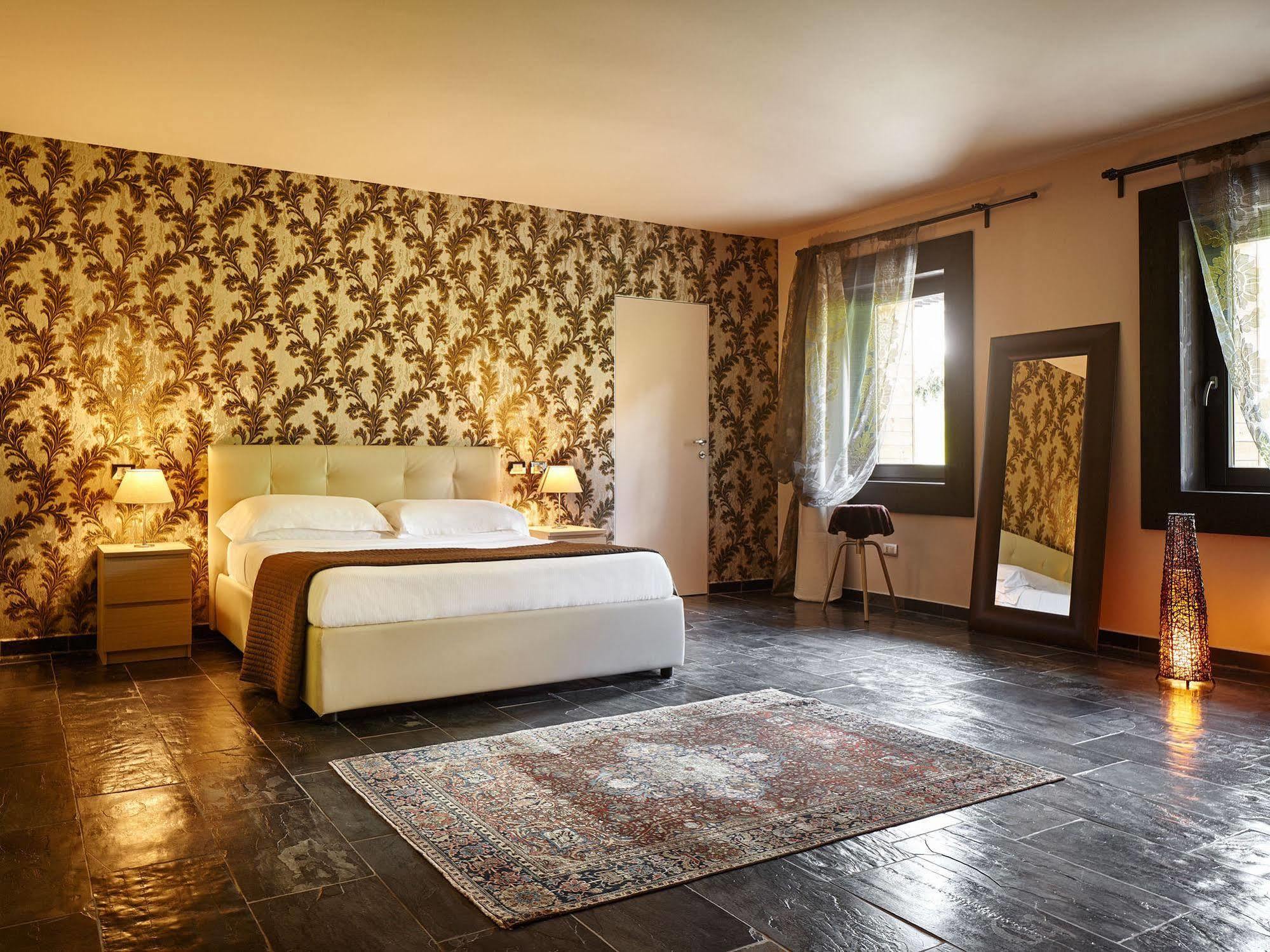 Maanja Lake Front Suite Lateis Kültér fotó