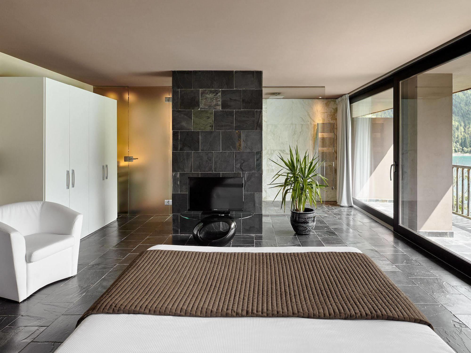 Maanja Lake Front Suite Lateis Kültér fotó